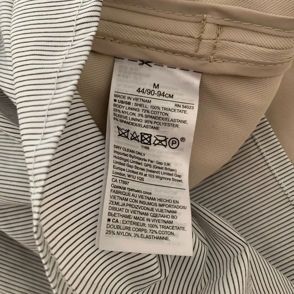 Banana Republic Trench Coat: Khaki Beige, 2 Side Pockets, 2 Side Slits M - Picture 14 of 16